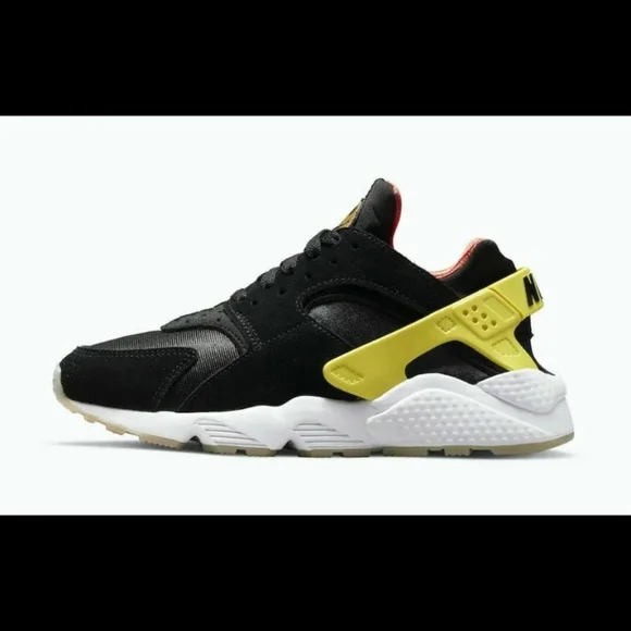 NEW Nike Air Huarache Women's Shoes Size 6 Black Yellow Sneakers DO5873-001 - Picture 3 of 6